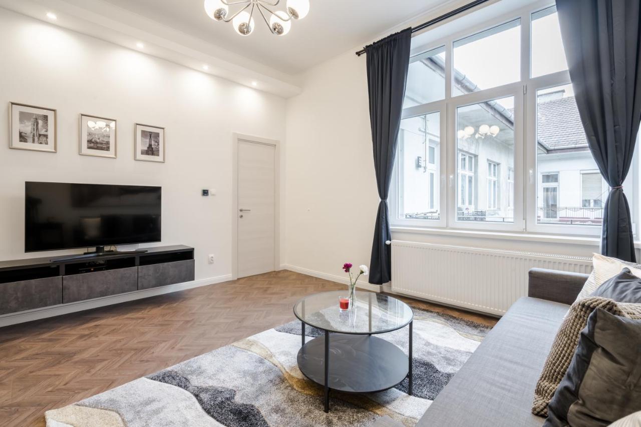 Bpr Sirius Suite With A/C Budapešť Exteriér fotografie
